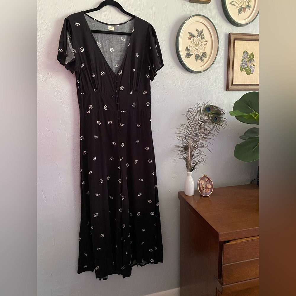 O’Neil Black Floral Jumpsuit, Wide Legged, Cropped, Size Large